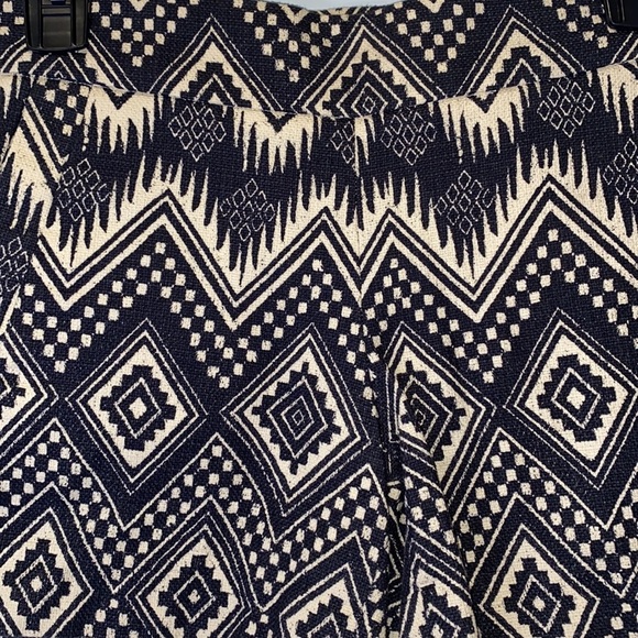 J. Crew | Black/Cream Aztec Boho Patterned Chino Shorts size 0 - Picture 2 of 4